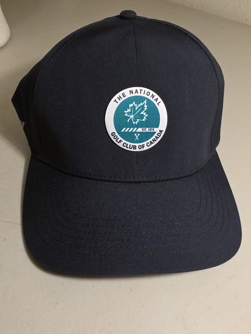 Levelwear The National Golf Club of Canada Zeta Cap Black S/M NWT